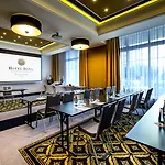 Dana Business & Conference Hotel