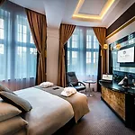 Hotel Dana Business & Conference 4*