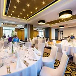 Dana Business & Conference 4*