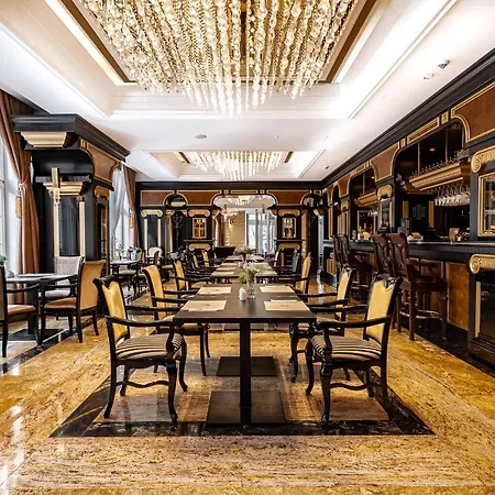 Dana Business & Conference 4*