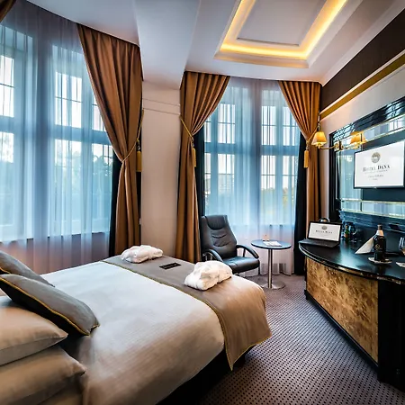 Hotel Dana Business & Conference 4*