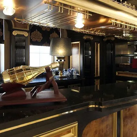 Dana Business & Conference Hotel