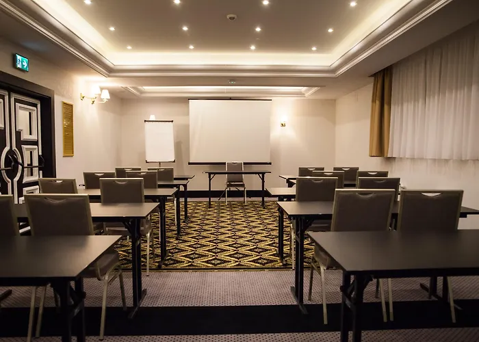 Dana Business & Conference Στσέτσιν