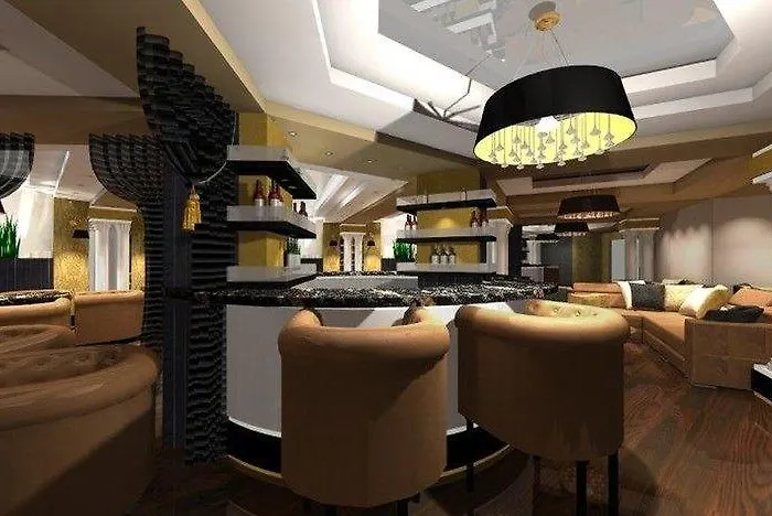 Dana Business & Conference فندق شتشيتسين